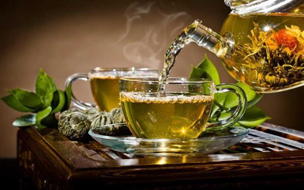 روش صحیح دم کردن و بهترین زمان مصرف چای سبز