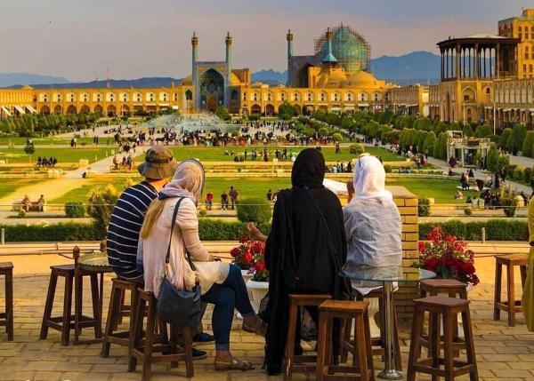 سقوط چشمگیر ورود گردشگران بین المللی به ایران